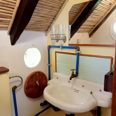 펜션 Antiga Fabrica Da Manteiga By An Island Apart 아르코다카헤타