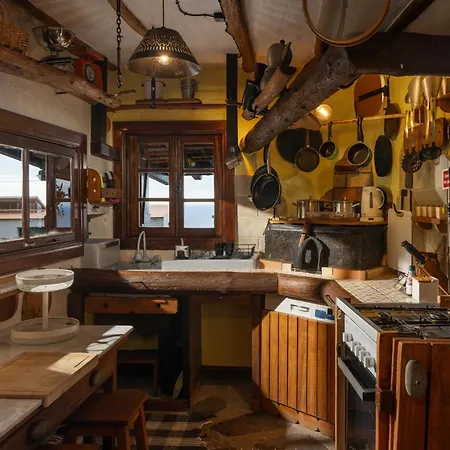 Antiga Fabrica Da Manteiga By An Island Apart Арку-да-Кальета