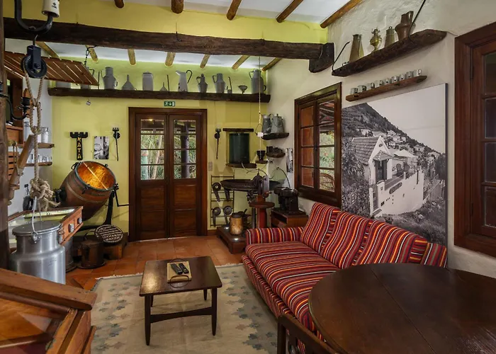 Antiga Fabrica Da Manteiga By An Island Apart *