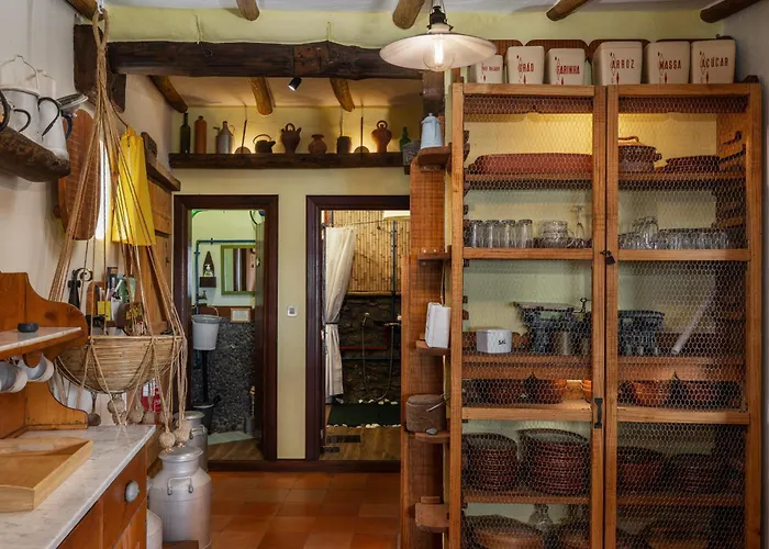 Antiga Fabrica Da Manteiga By An Island Hébergement de vacances