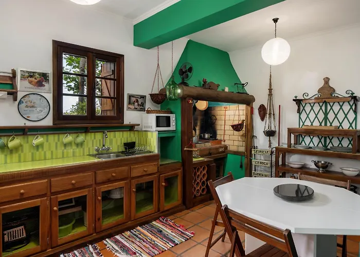 Antiga Fabrica Da Manteiga By An Island Hébergement de vacances Arco da Calheta (Madeira)